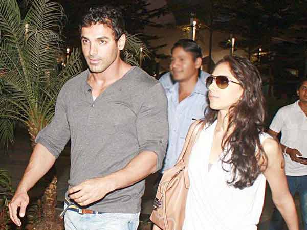 जॉन अब्राहम और प्रिया रांचल 