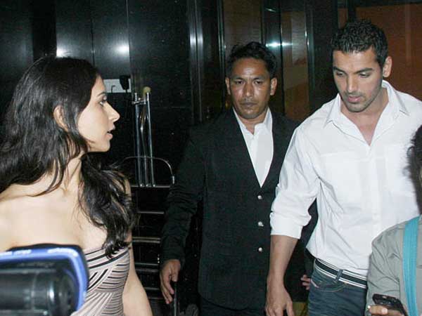 जॉन अब्राहम और प्रिया रांचल 