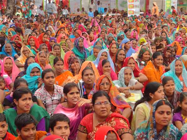 परिचर्चाएं हुईं