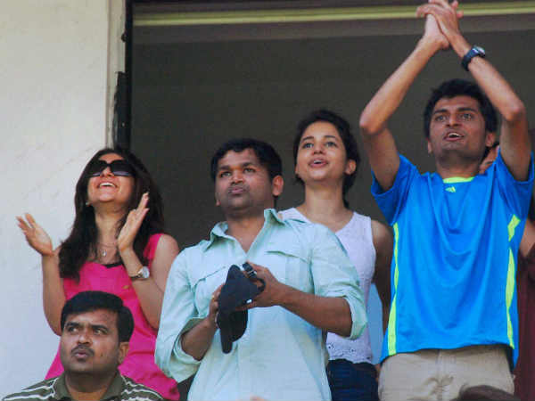 झूम उठी पुजारा की पूजा झूम उठी पुजारा की पूजा