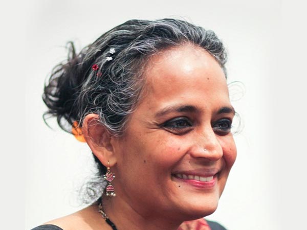 'अरुंधति रॉय'