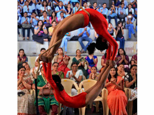 मुंबई के स्‍कूल में महिला दिवस 