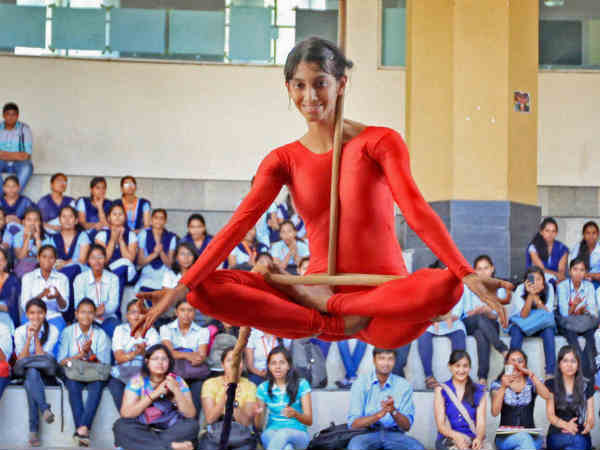 मुंबई के स्‍कूल में महिला दिवस 