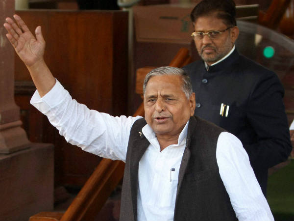 यूपी में कांग्रेस की नीव पर प्रहार