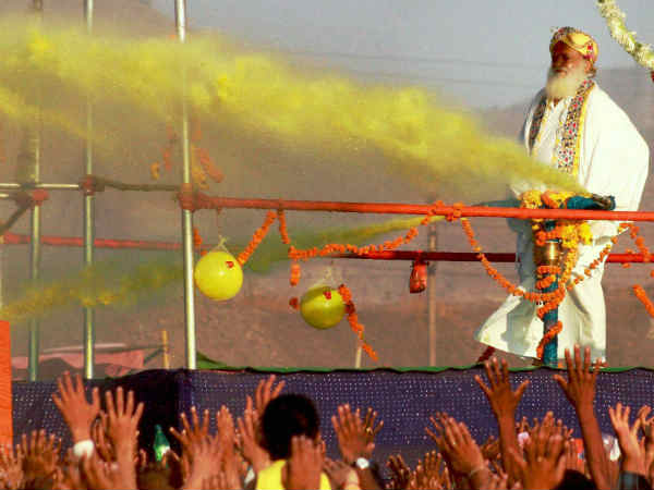 आसाराम बापू ने खेली होली आसाराम बापू ने खेली होली