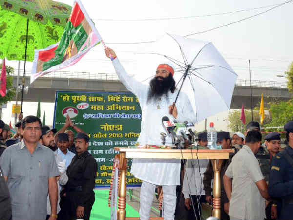 तस्‍वीरों में सफाई अभियान व खास बातें