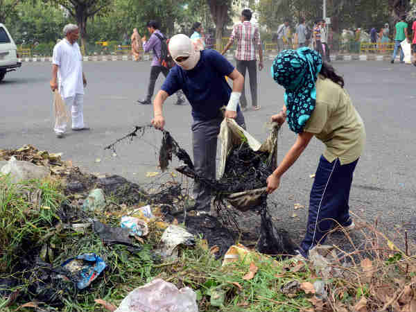 तस्‍वीरों में सफाई अभियान व खास बातें