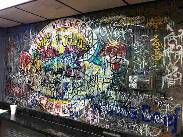 नो फिजिकल वॉयलेंस