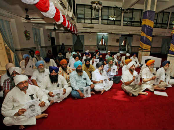 गुरुद्वारे में प्रार्थना सभा गुरुद्वारे में प्रार्थना सभा