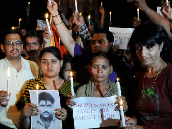 अमृतसर में प्रार्थनाएं अमृतसर में प्रार्थनाएं