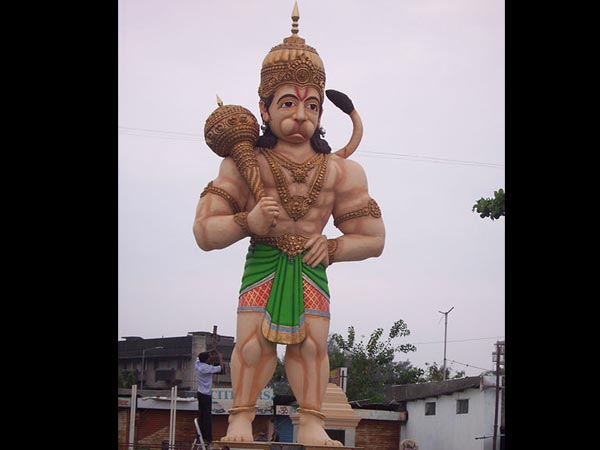 शत्रु से परेशान हैं