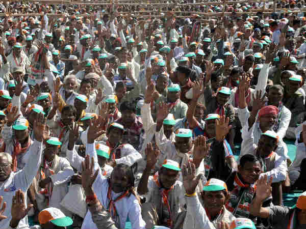 रोटी, कपड़ा, मकान की समस्या कब खत्म होगी?