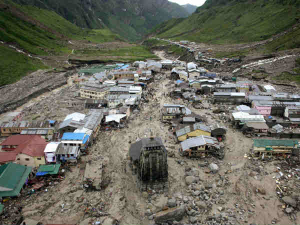 केदारनाथ में तबाही के बाद का मंजर 