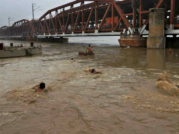 10 हजार परिवार प्रभावित 