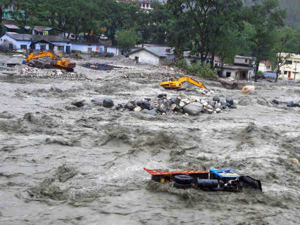 उत्‍तरकाशी में बाढ़ 