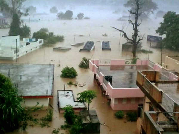 उत्‍तरकाशी में बाढ़ 