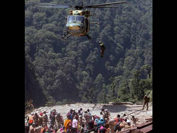 मध्‍य प्रदेश के हजारों अब भी फंसे 