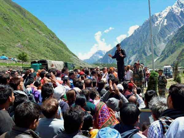 557 शव बरामद हुए हैं