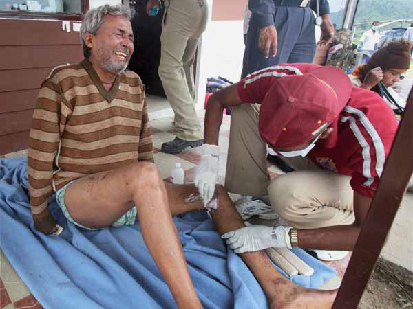 मौत को देख सहमे लोग मौत को देख सहमे लोग