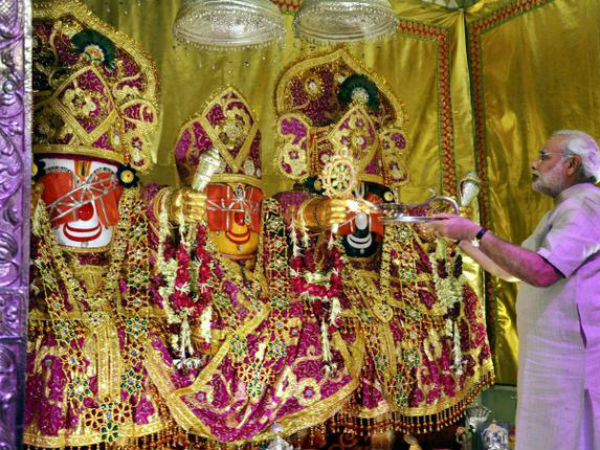 भगवान मामा के घर