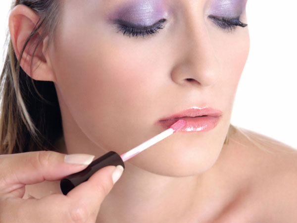 पेंसिल से आउट लाइन करें