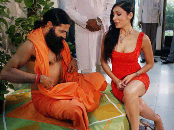  तस्‍वीरें वायरल हो रही 