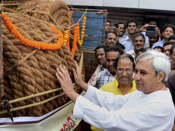 ओडिशा में नवीन पटनायक ने की प्रार्थना