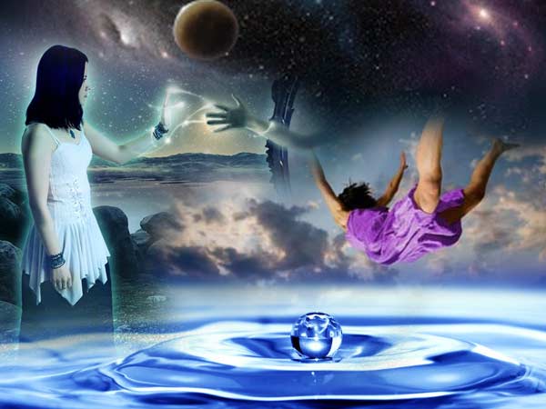 सपने में ही कोई और सपना देख रहें है