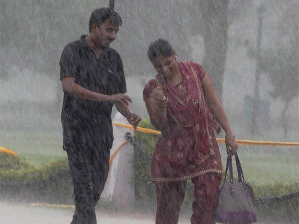 मध्य प्रदेश में जारी बारिश मध्य प्रदेश में जारी बारिश