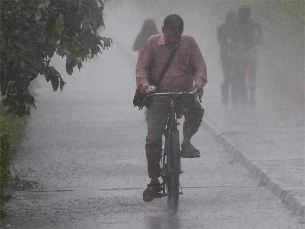 छत्तीसगढ़ में लगातार बारिश छत्तीसगढ़ में लगातार बारिश