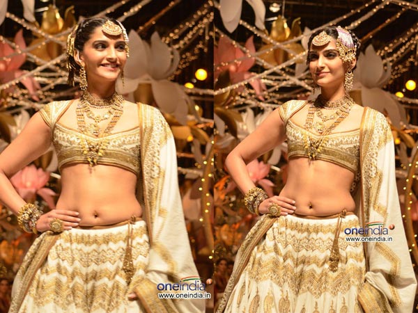 माथ बेंदी या मांग टीका माथ बेंदी या मांग टीका