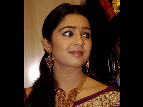 कर्णफूल या इयर रिंग कर्णफूल या इयर रिंग