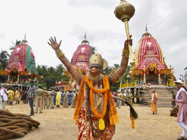 शत्रुओं से परेशान हैं तो