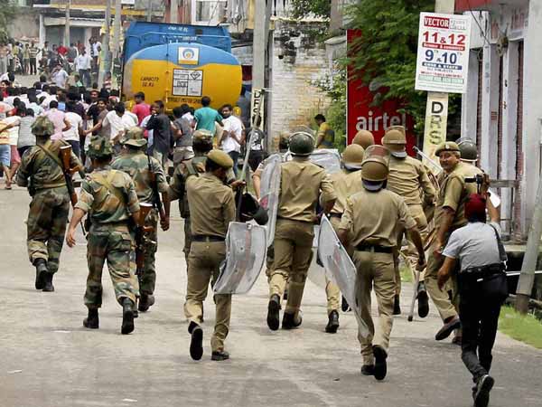 कौन-कौन है कमेटियों में 