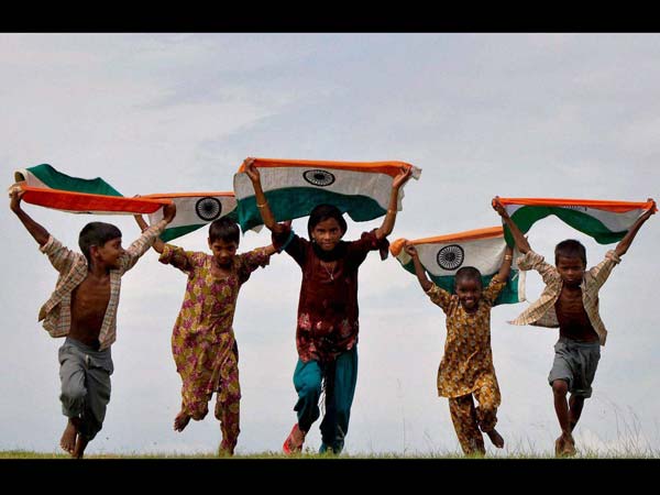 कोई राष्ट्रीय भाषा नहीं