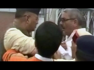 Congress, BJP netas fight over hoisting the tricolour in Mussoorie. Congress, BJP netas fight over hoisting the tricolour in Mussoorie.