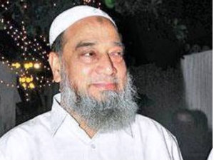 TDP leader Laljan Basha dies in road mishap. TDP leader Laljan Basha dies in road mishap.