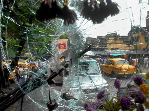 सड़क दुर्घटना कोलकाता में