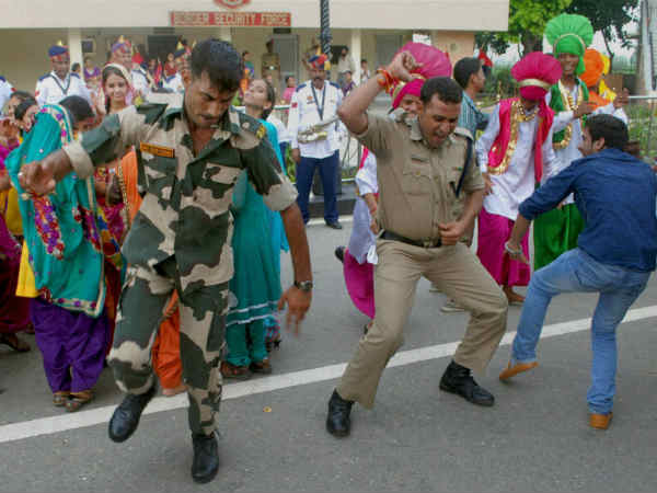 मौजा ही मौजा