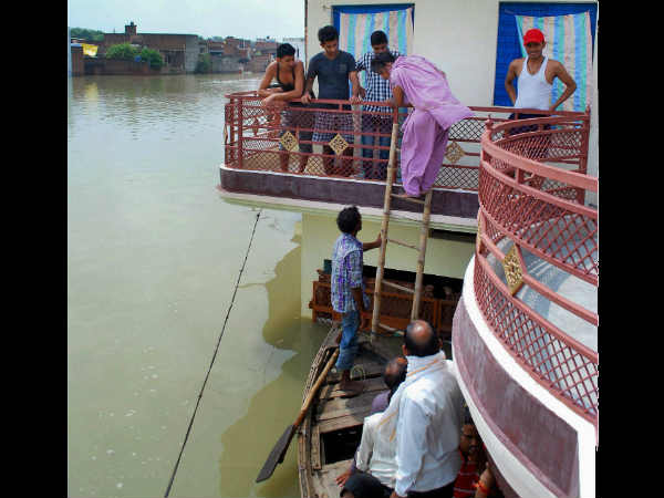 संकट में बुंदेलखंड संकट में बुंदेलखंड