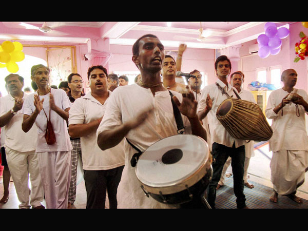 धूम-धाम से मनायी गयी कृष्ण-जन्माष्टमी 