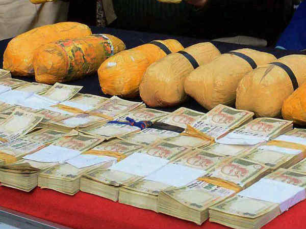 नेपाल के रास्‍ते नकली नोट