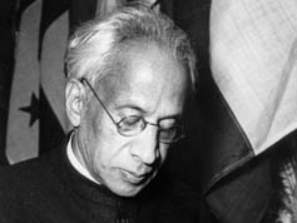 आदर्श शिक्षक व दार्शनिक थे राधाकृष्णन