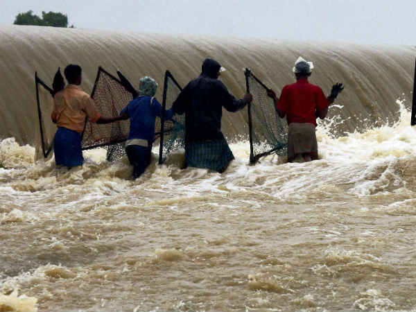 बारिश होते ही दहशत