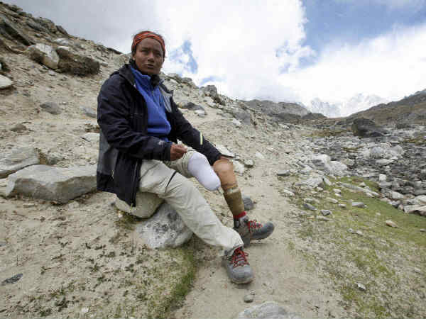 प्र. एवरेस्ट फतह करने का मन आपने कब और क्यों बनाया?