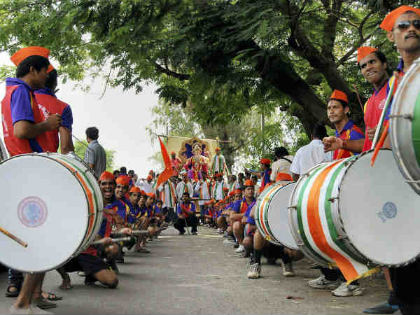 सूरत में गणपति का स्‍वागत