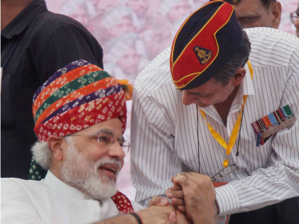 कमांडो के घेरे में 'पीएम इन वेटिंग'