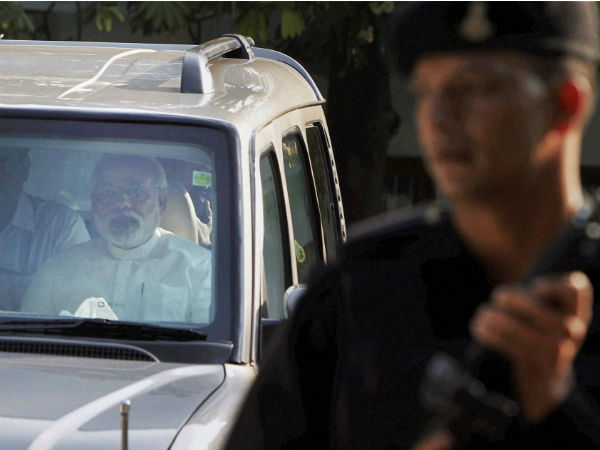 कमांडो के घेरे में 'पीएम इन वेटिंग'