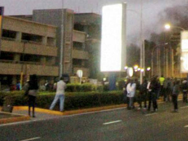 गहरी संवेदना प्रकट की 