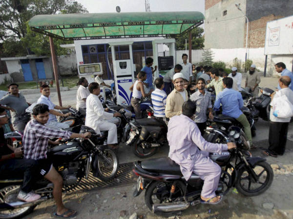 विपक्ष हमलावर